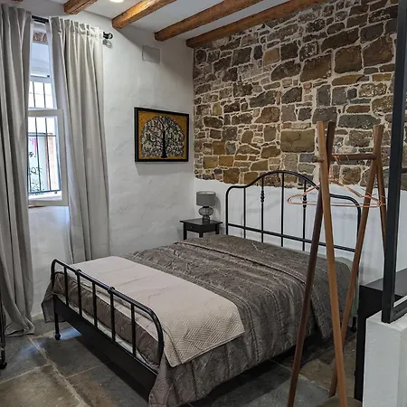 Old Town Apartamento *